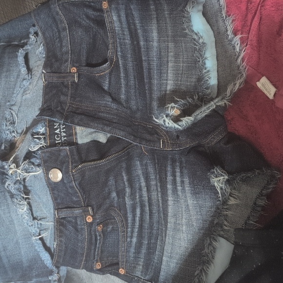 Shorts - Picture 2 of 6